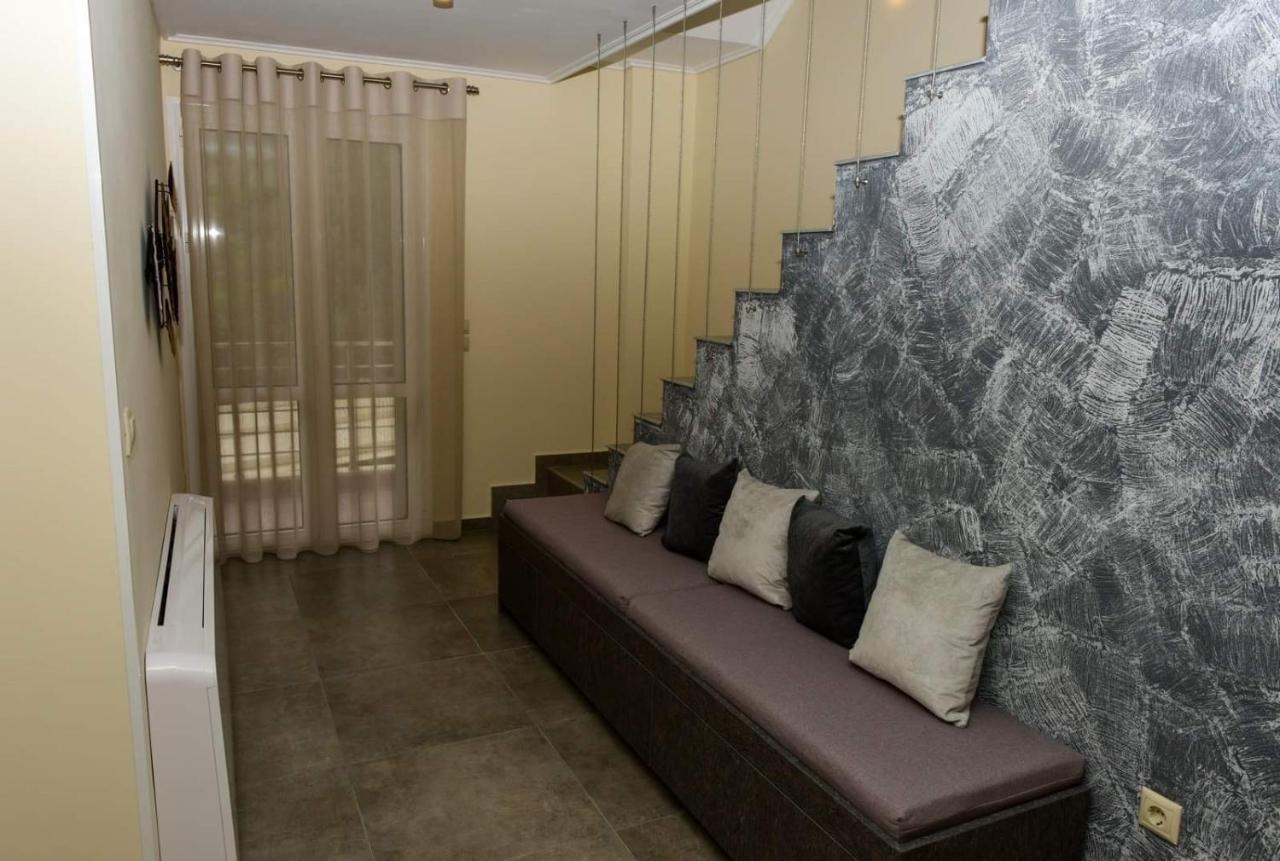 Nikole'S Villas Luxury 180M2 Tirós المظهر الخارجي الصورة