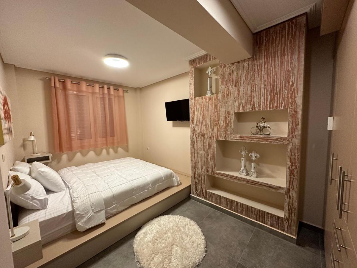 Nikole'S Villas Luxury 180M2 Tirós المظهر الخارجي الصورة