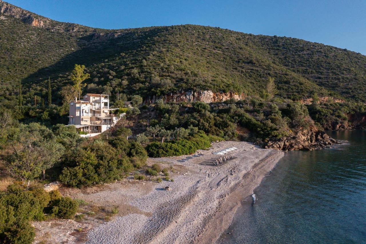 Nikole'S Villas Luxury 180M2 Tirós المظهر الخارجي الصورة