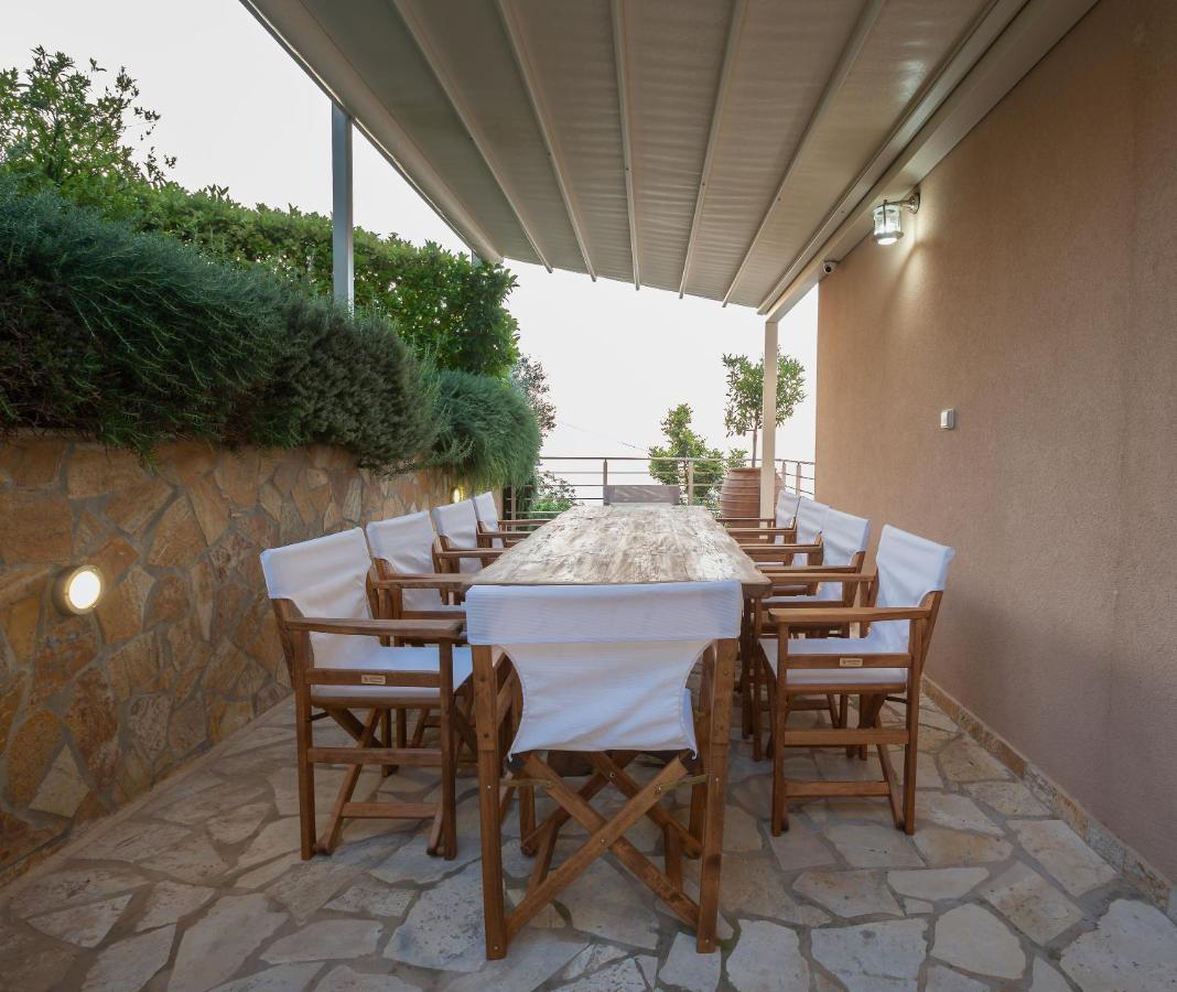 Nikole'S Villas Luxury 180M2 Tirós المظهر الخارجي الصورة